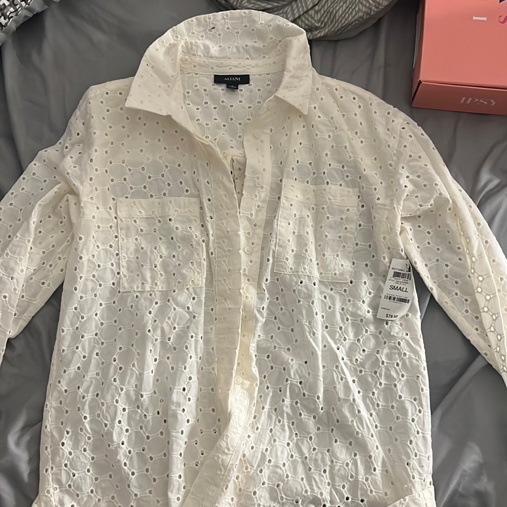 Brand new alfani blouse